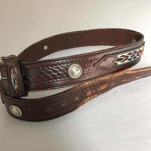 Distressed Western Style Belt Sz 32 - Picture 7 of 8